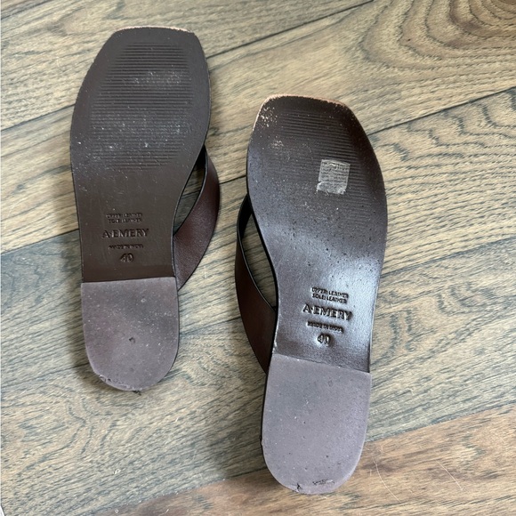 Sold out A Emery flip flops - Picture 2 of 2